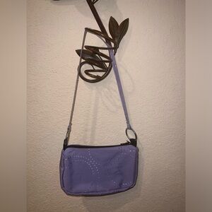 Purple vintage shoulder bag with inside pocket